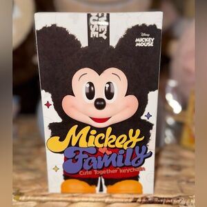 POP MART Mickey Family Cute Together Keychain – Minnie Mouse | Brand New Sealed